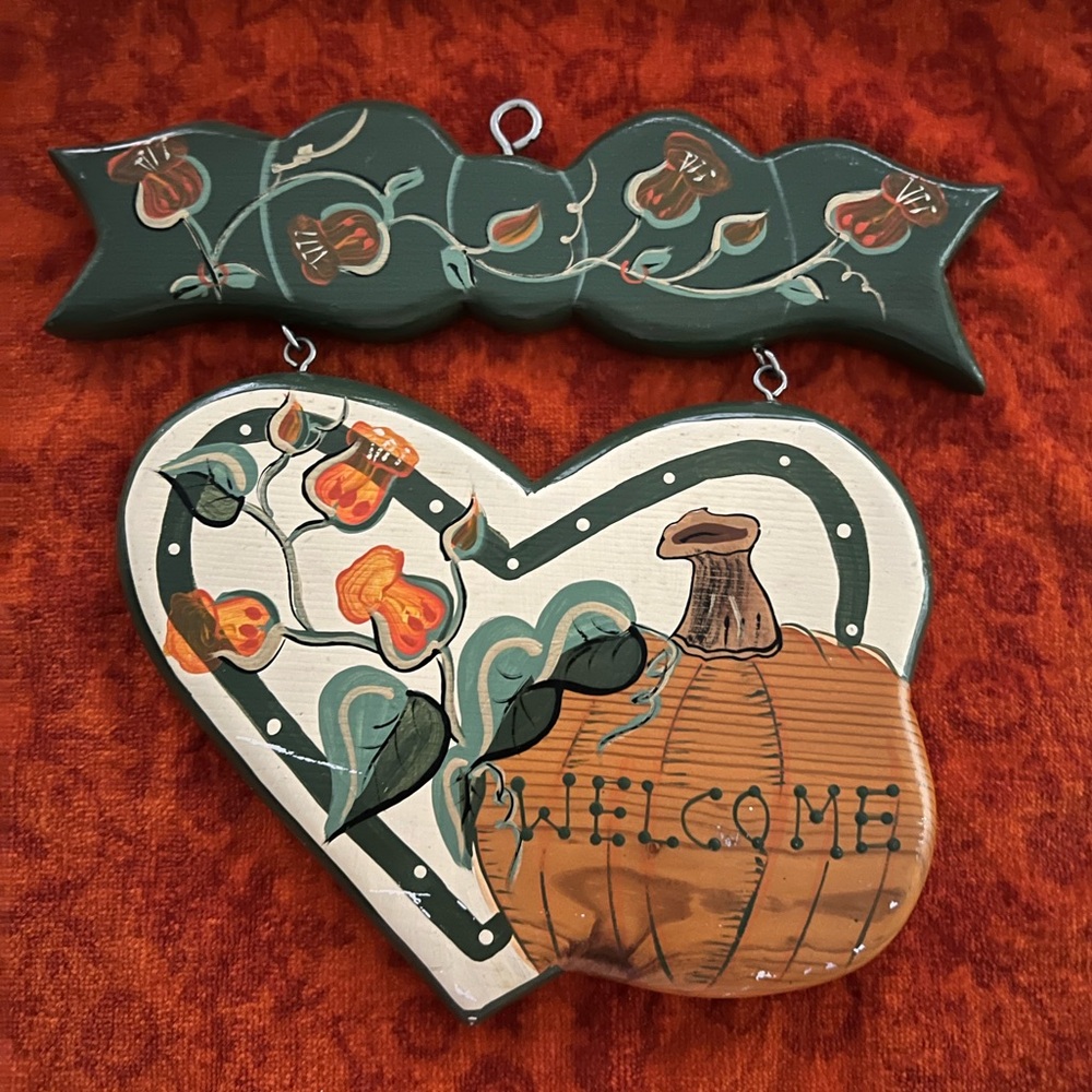 Vintage Wooden Pumpkin Welcome Sign